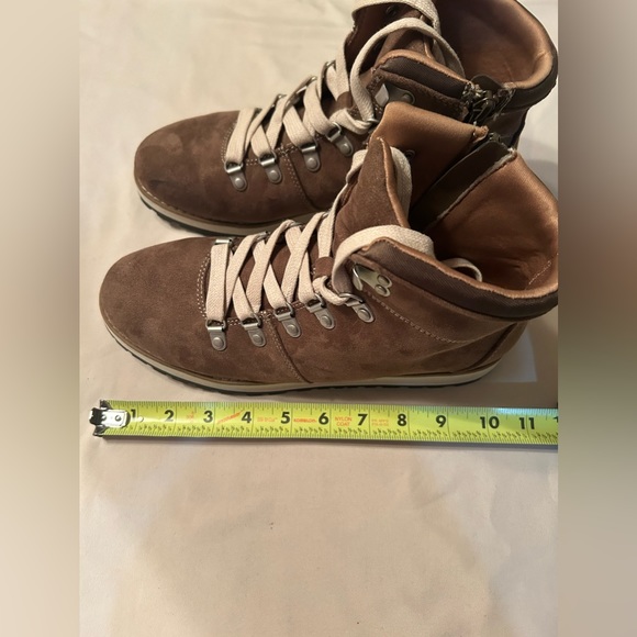 Universal Threads Boots Size 8.5 - Picture 8 of 13